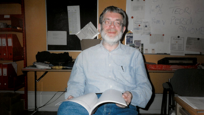 Frede har været frivillig på Livslinien i 25 år - Livsliniens hjemmeside